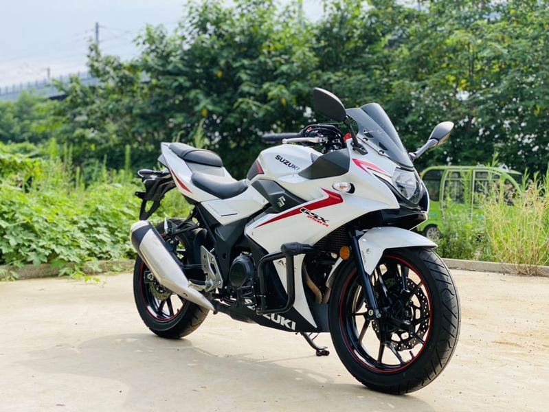 豪爵铃木 GSX250R