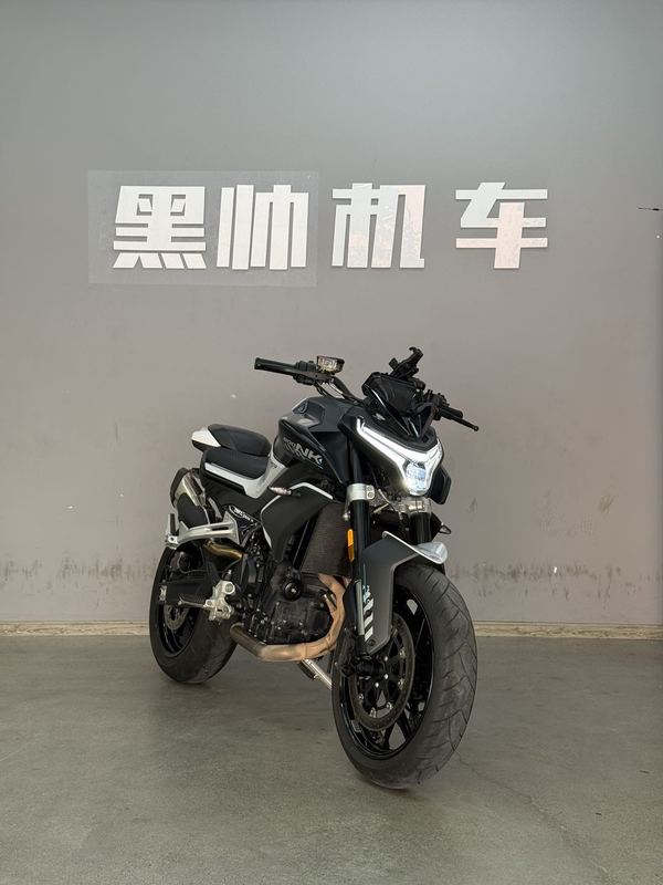 春风 800NK