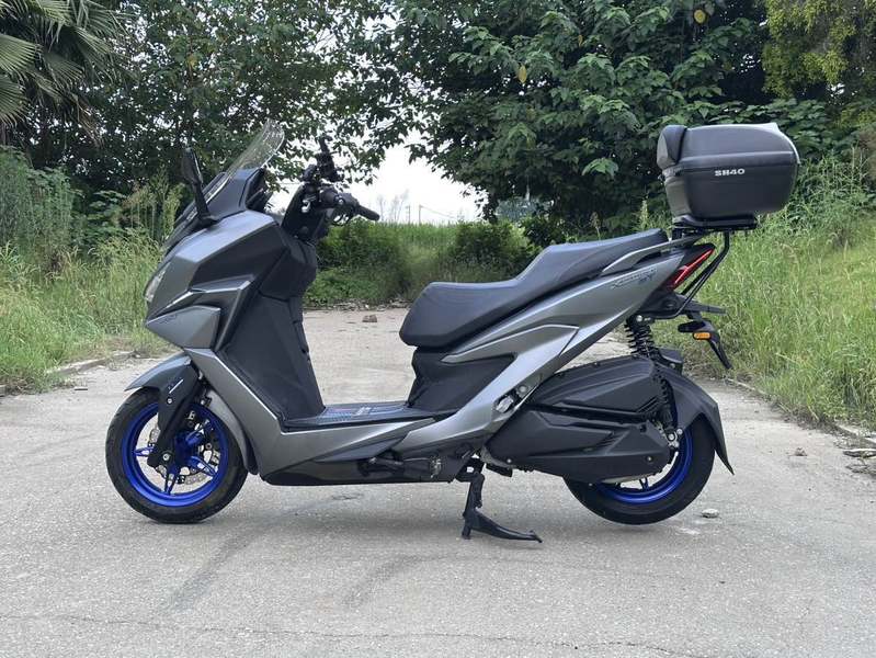 光阳 赛艇 ST250