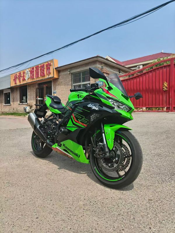 川崎 ZX-4R