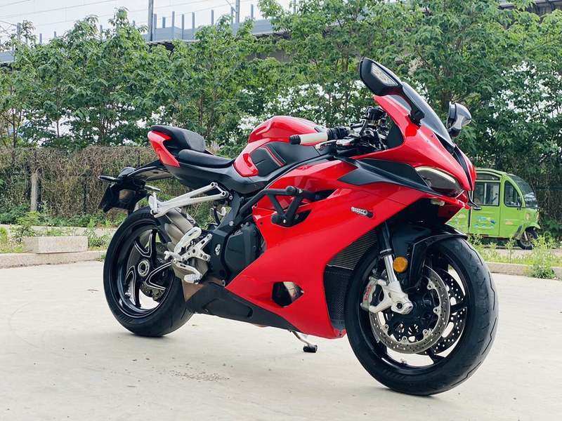 QJMOTOR QJ900GS-8D