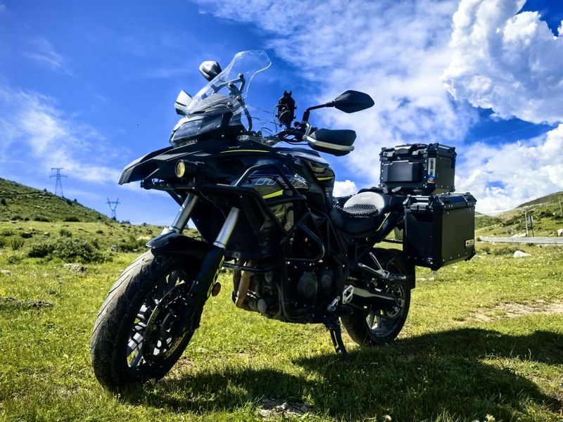 贝纳利 金鹏 TRK502