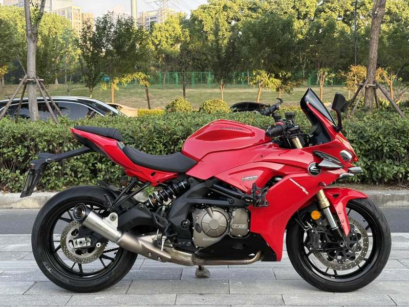 QJMOTOR 赛600