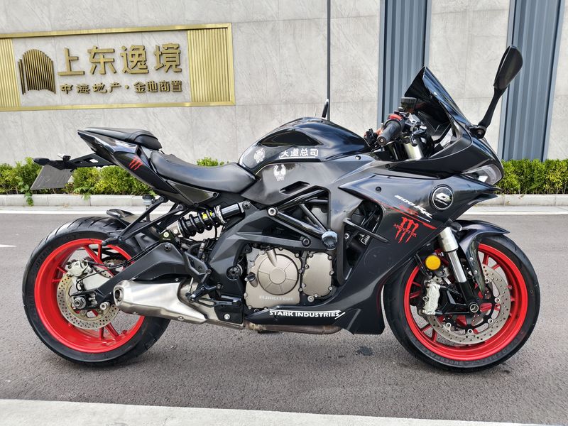 QJMOTOR 赛600