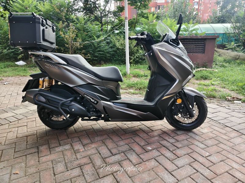 QJMOTOR 鸿250