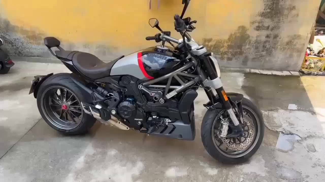 杜卡迪 XDiavel