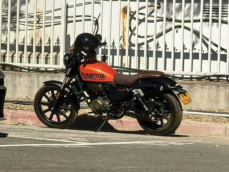 QJMOTOR 闪150