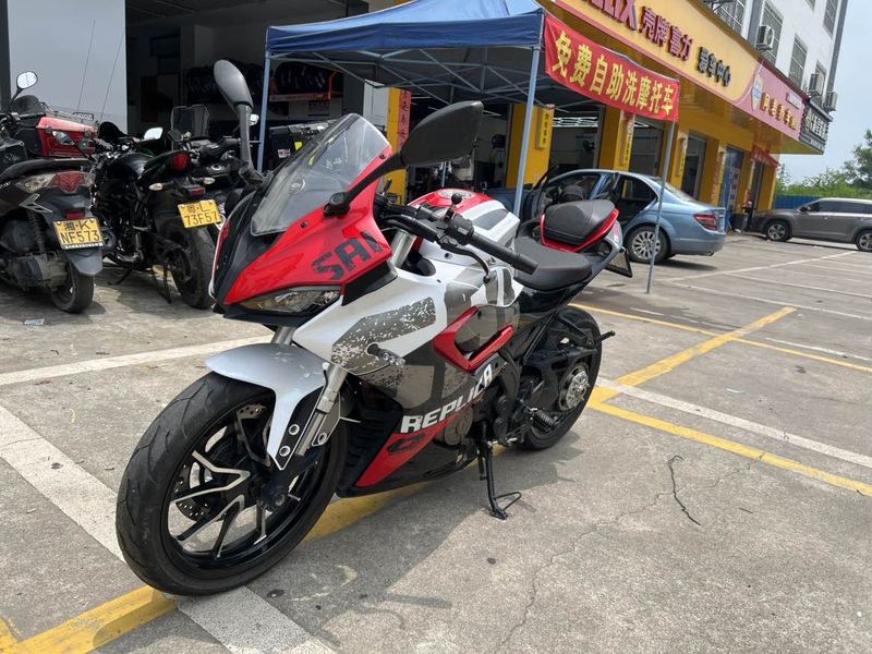 QJMOTOR 赛250