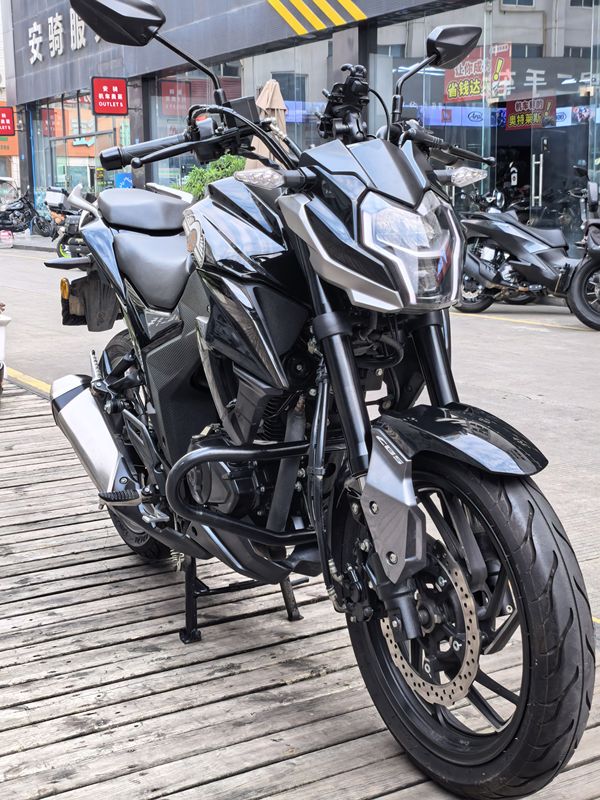 豪爵 DR160