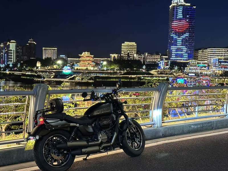 QJMOTOR 闪350