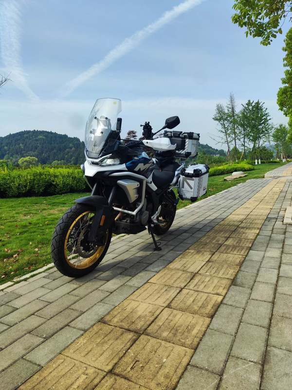 春风 700MT