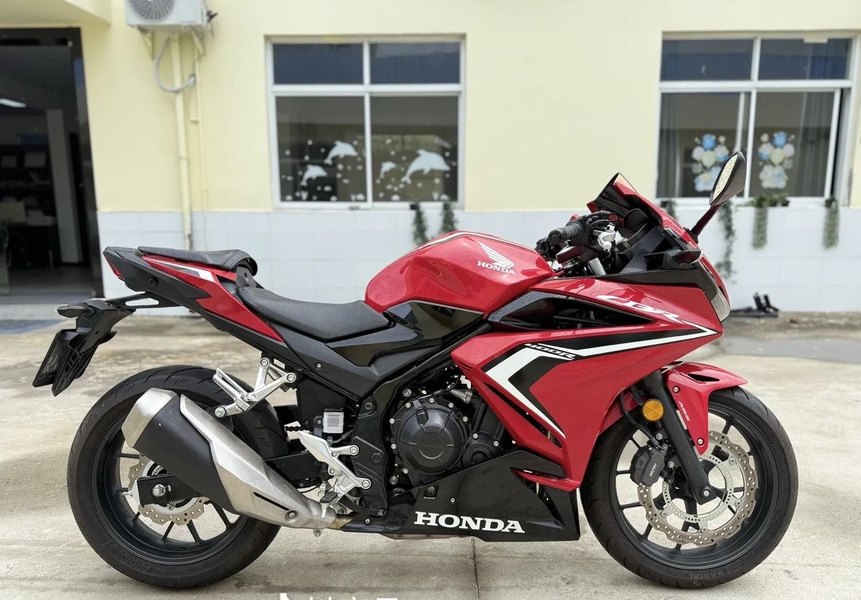 本田WING CBR400R