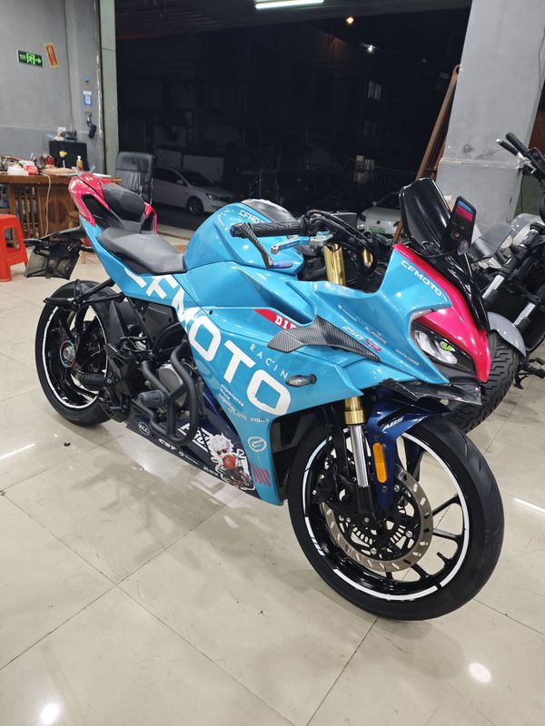 春风 250SR