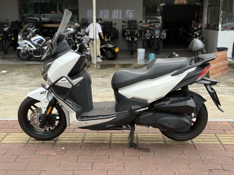 SYM三阳 JoymaxF 300