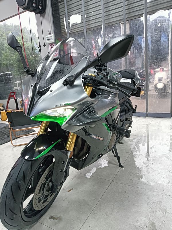 QJMOTOR 赛600