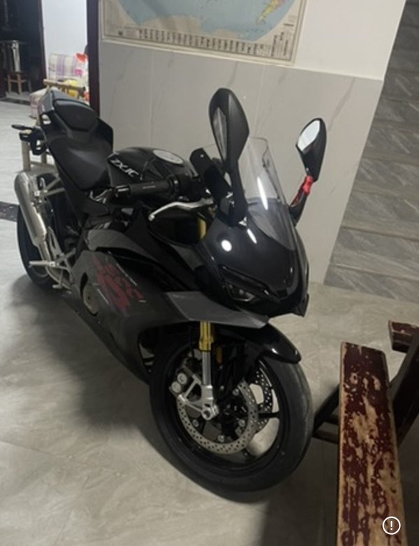 张雪机车 500RR