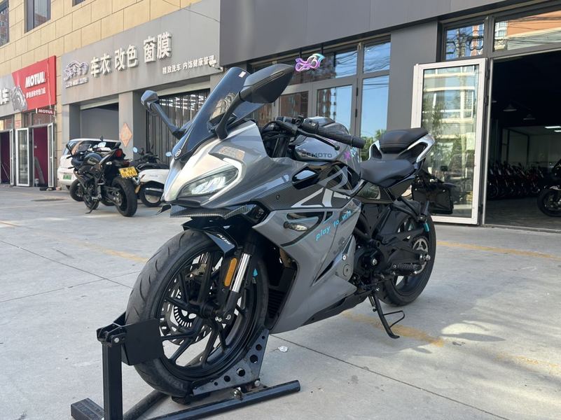 春风 250SR
