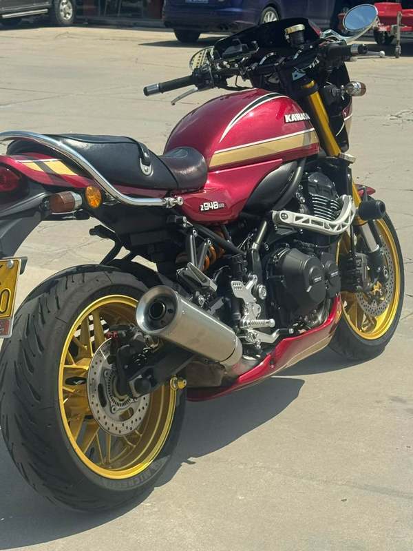 川崎 Z900RS