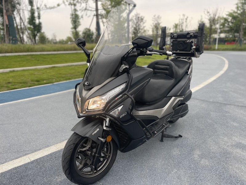 光阳 赛艇 250