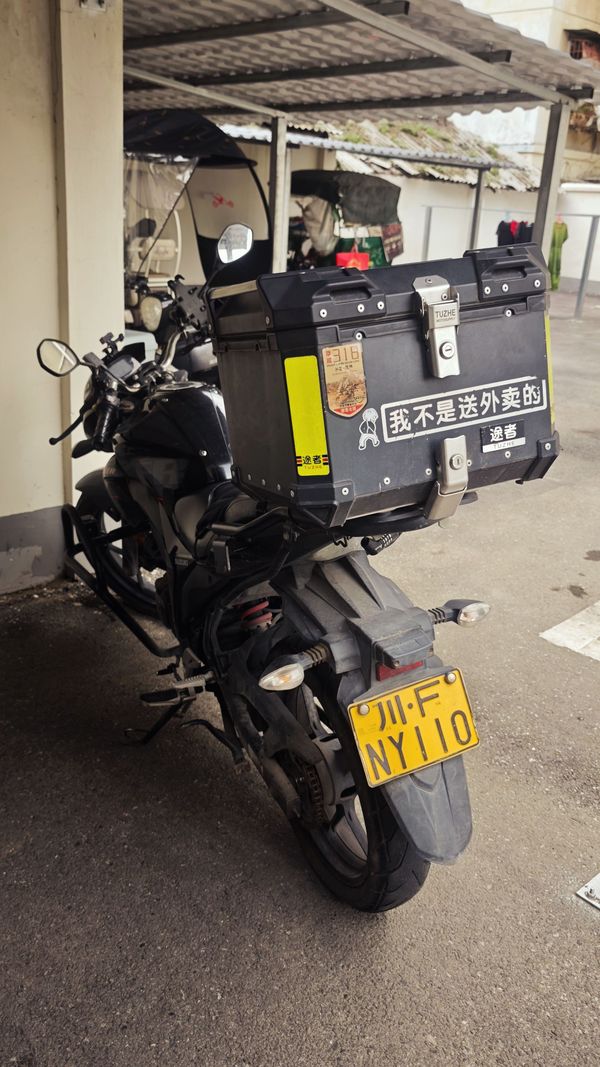 济南铃木 极客飒 Gixxer 155 NK