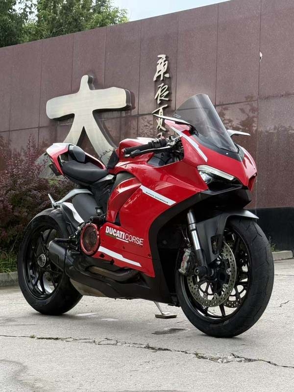 杜卡迪 Panigale V2