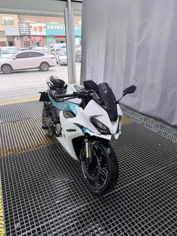 春风 250SR