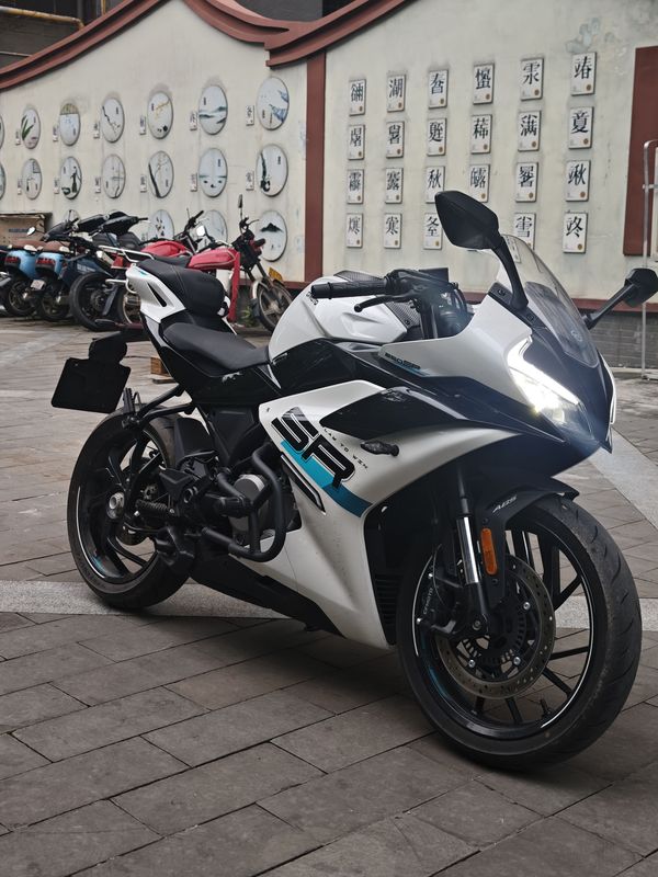 春风 250SR