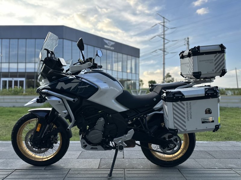 春风 700MT
