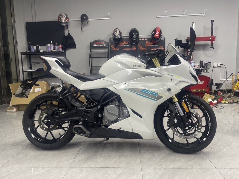 春风 250SR