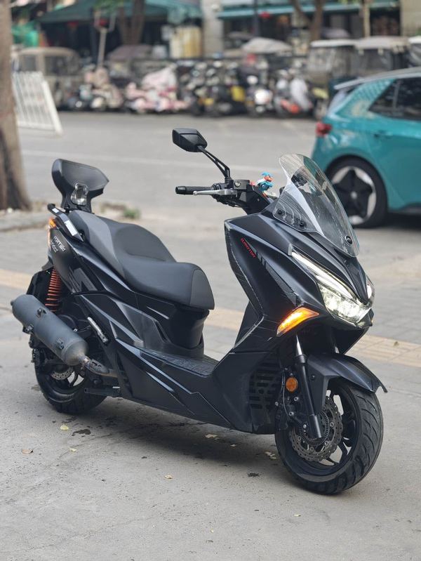 QJMOTOR 鸿250