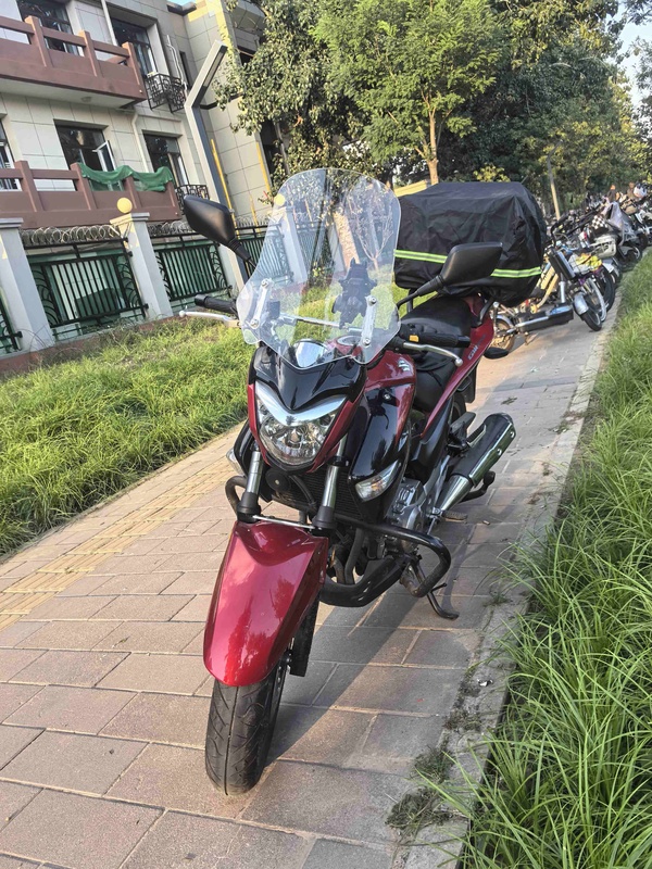 豪爵铃木 骊驰 GW250