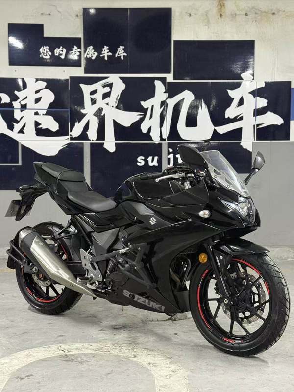 豪爵铃木 GSX250R