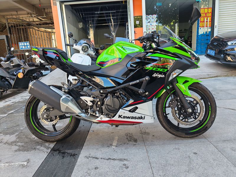 川崎 Ninja 400