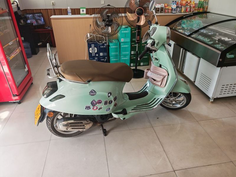 比亚乔 LXV 150 IE