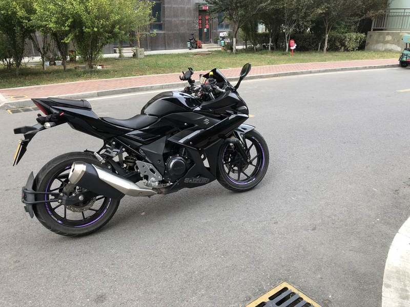 豪爵铃木 GSX250R