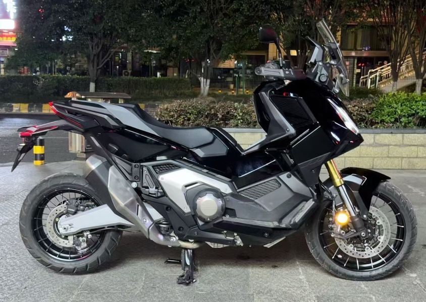 本田DREAMWING X-ADV 750