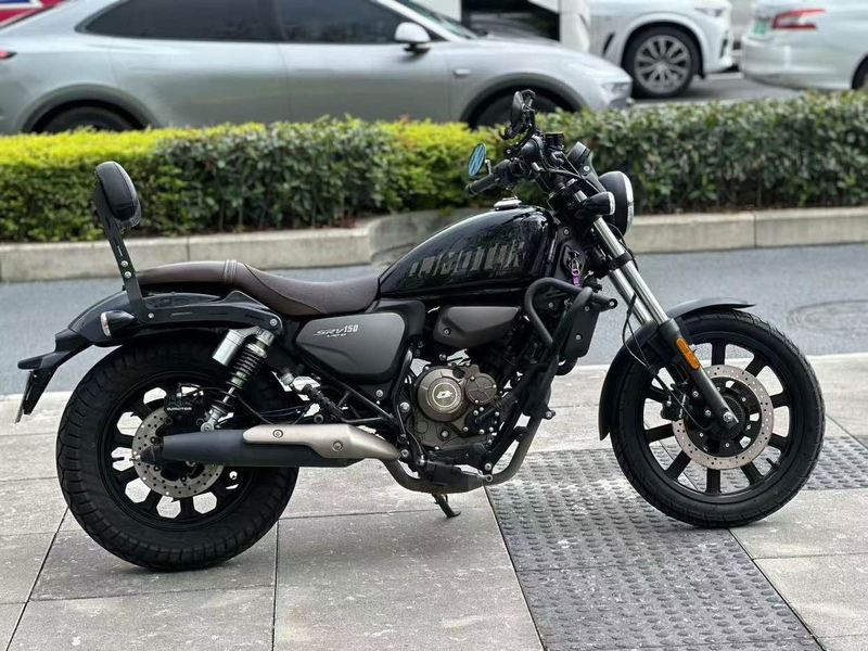 QJMOTOR 闪150