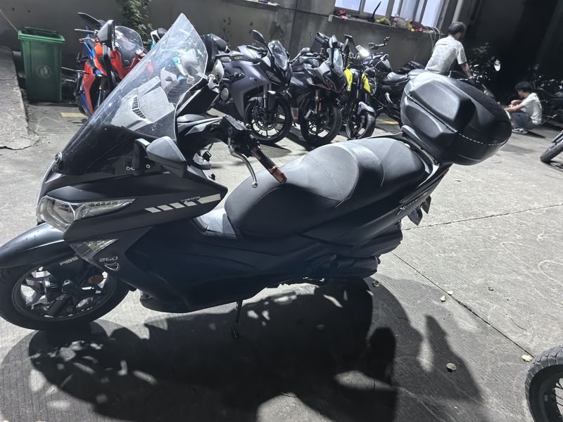 光阳 赛艇 250