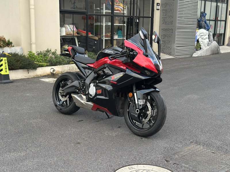 春风 675SR