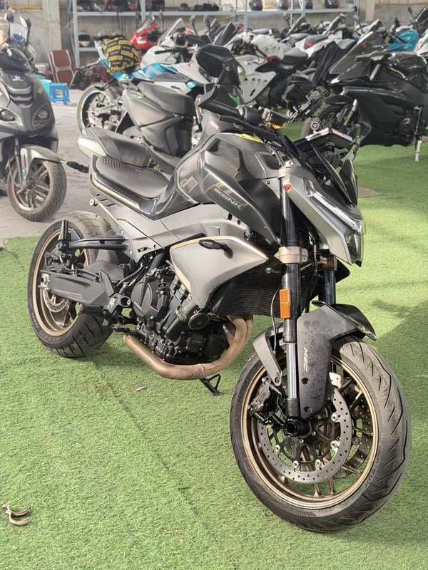 春风 800NK