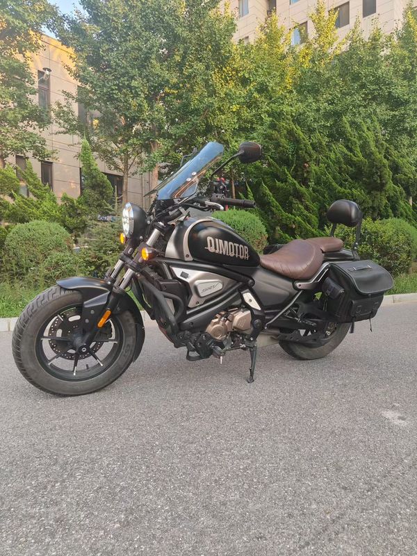 QJMOTOR 闪500S