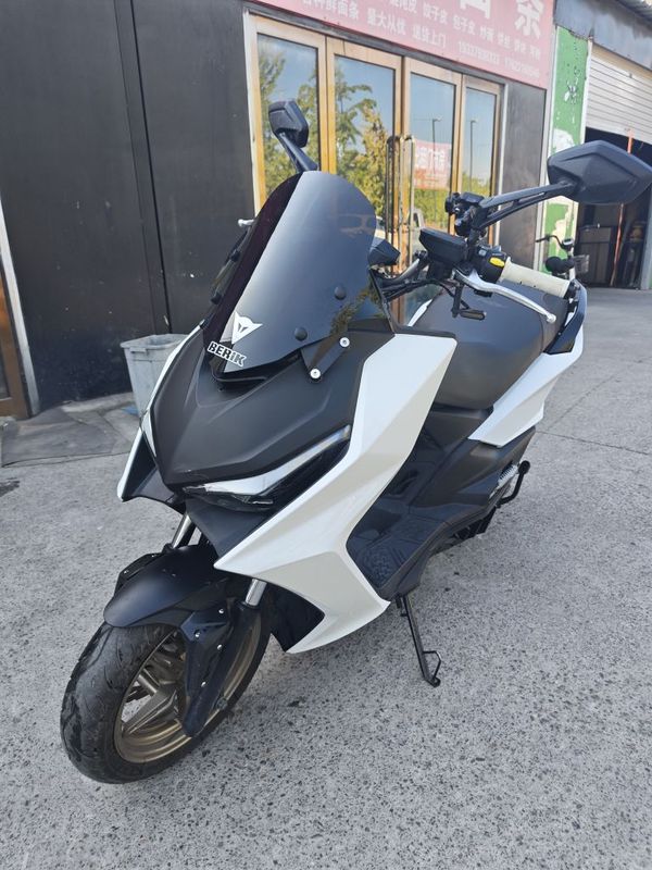 光阳 KRV180