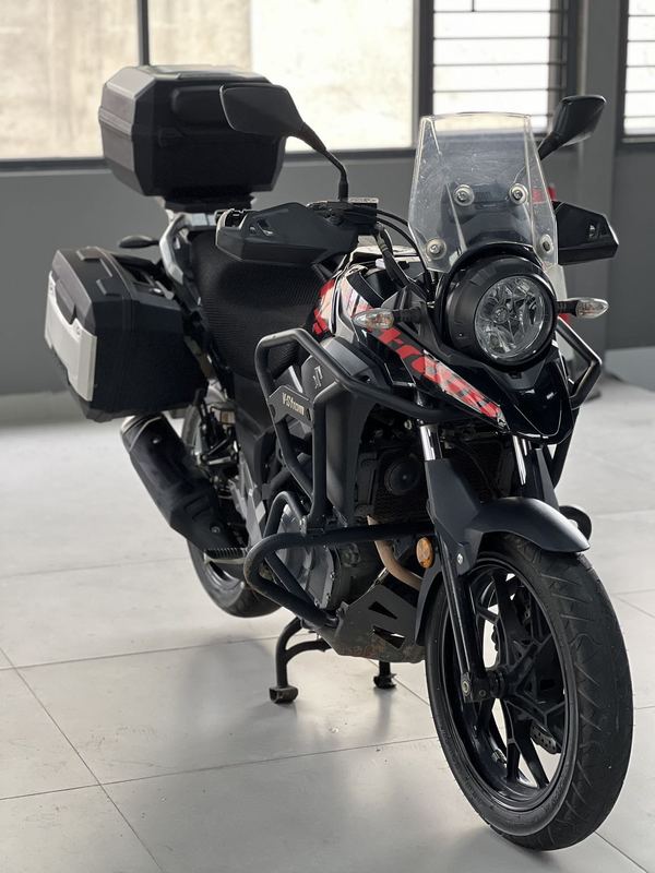 豪爵铃木 DL250