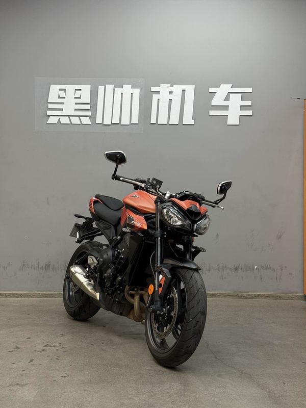 凯旋 Street Triple 765