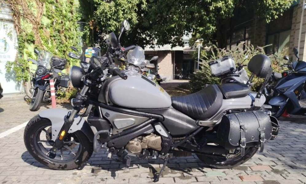 QJMOTOR 闪500S
