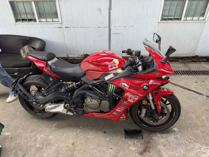 QJMOTOR 赛600