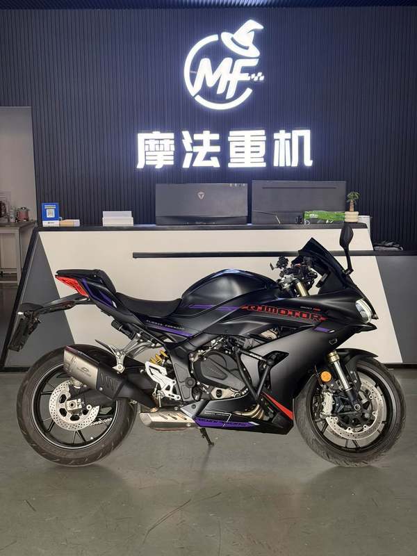 QJMOTOR 赛600