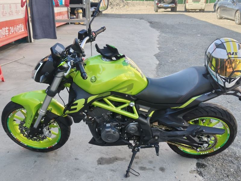 贝纳利 蓝宝龙 BN302S