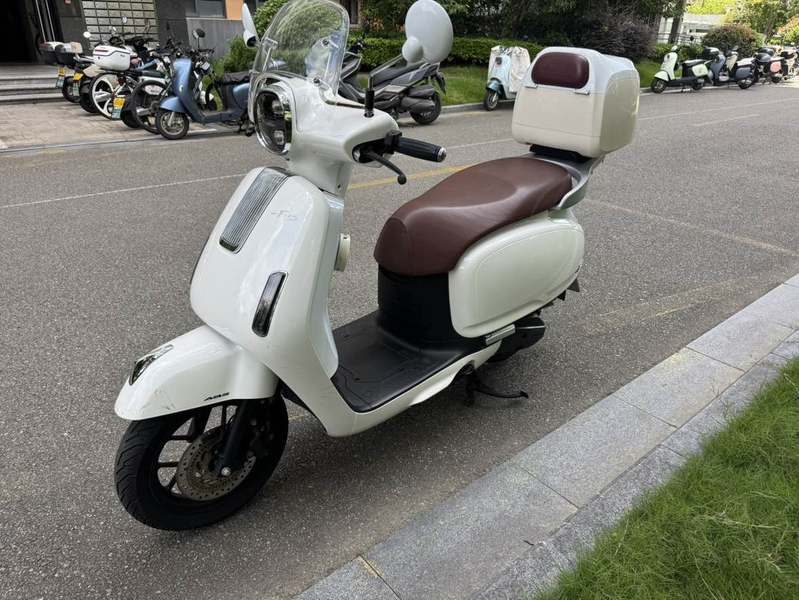 五羊本田 NWF125
