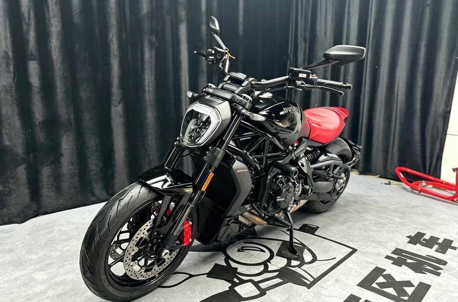 杜卡迪 XDiavel